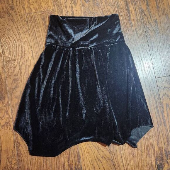Standard Issue velvet skirt - Picture 3 of 6